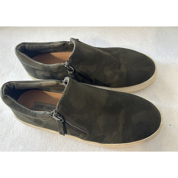 Steve Madden Camo Slip-On Sneakers Womens 8M Claauuar Zip Detail Casual Flats - Picture 2 of 6
